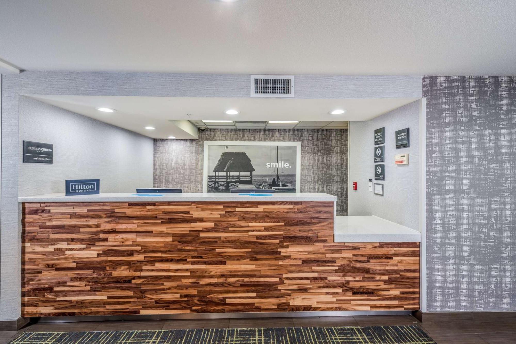 Hampton Inn Oakland-Hayward Buitenkant foto